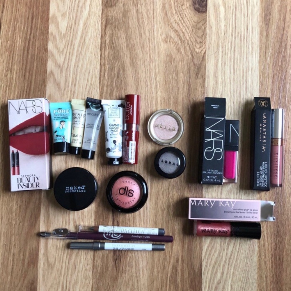Assorted Makeup Bundle